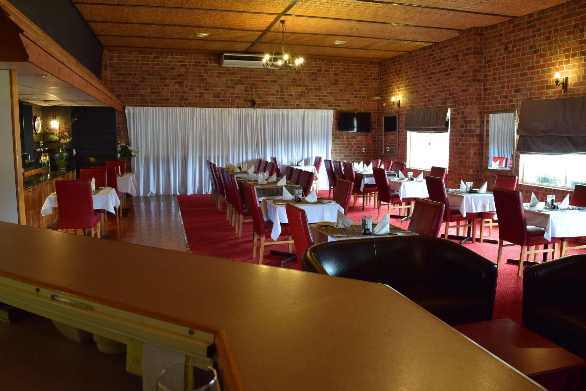 Golden Age Motor Inn Queanbeyan Dış mekan fotoğraf